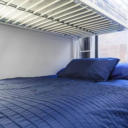Fresh, Modern East Village Condo! 3br, 2ba Sleeps Many #groups #subway New York
