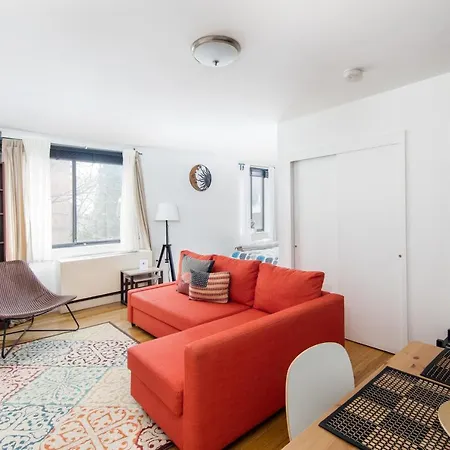Athenas Domus # 3 Apartment