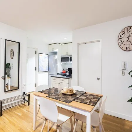 Athenas Domus # 3 Apartment New York