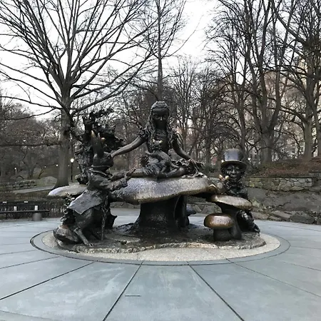 Manhattan By C.park Guest house