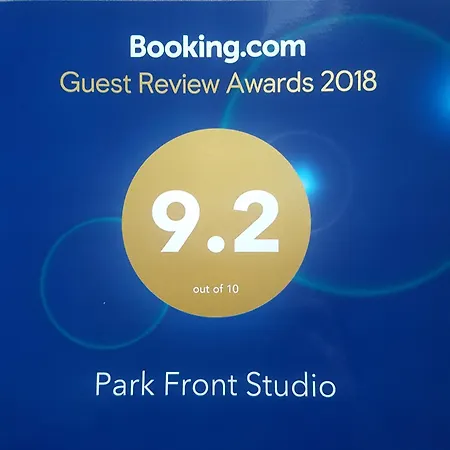 Park Front Studio Apartment New York