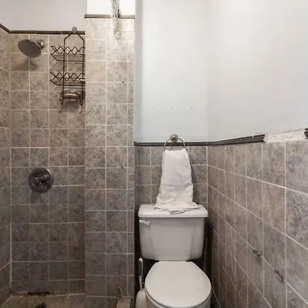 Super Sunny 2bedroom New York