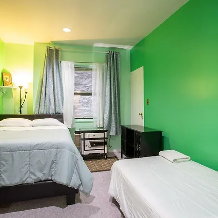 Midtown East Deluxe 2 Bedroom Apartment *