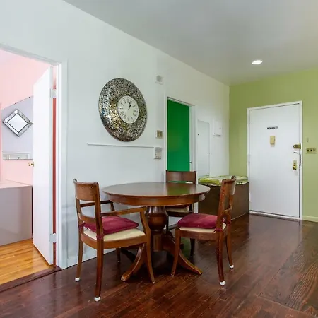 Midtown East Deluxe 2 Bedroom *