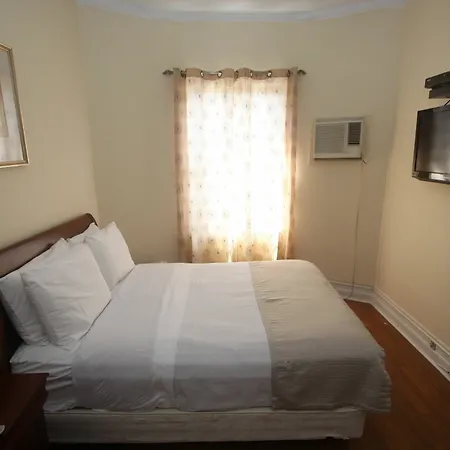 Midwood Brooklyn Apartment *