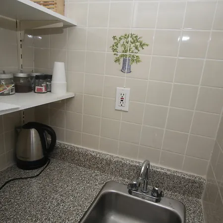 Midwood Brooklyn Apartment *