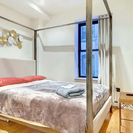 Luxury 5bed/2bath On Central Park West! Apartment *