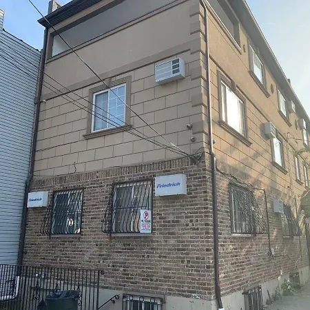 Apartment Spacious Luxury 20 Mins From Barclays!