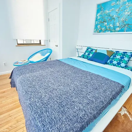 Apartment Style Two-bedroom New York