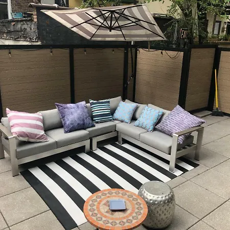 One Of A Kind Outdoor Patio Apartment *