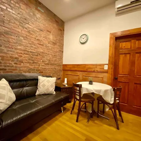 Charming Classic 3br Heart Of Nyc