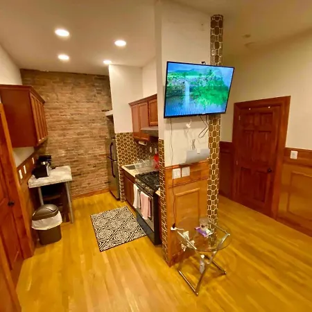 Charming Classic 3br Heart Of Nyc New York