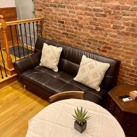 Charming Classic 3br Heart Of Nyc