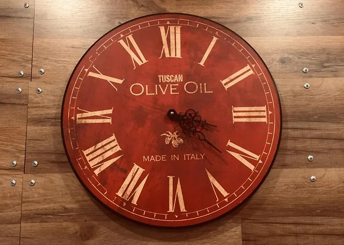 Cozy Multi-Leveled Apartment!