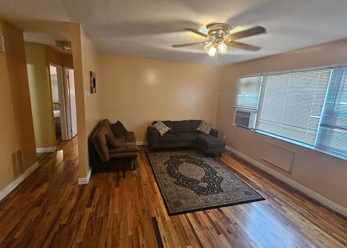 1St Floor Private Apt Near Ferry To Nyc And Park