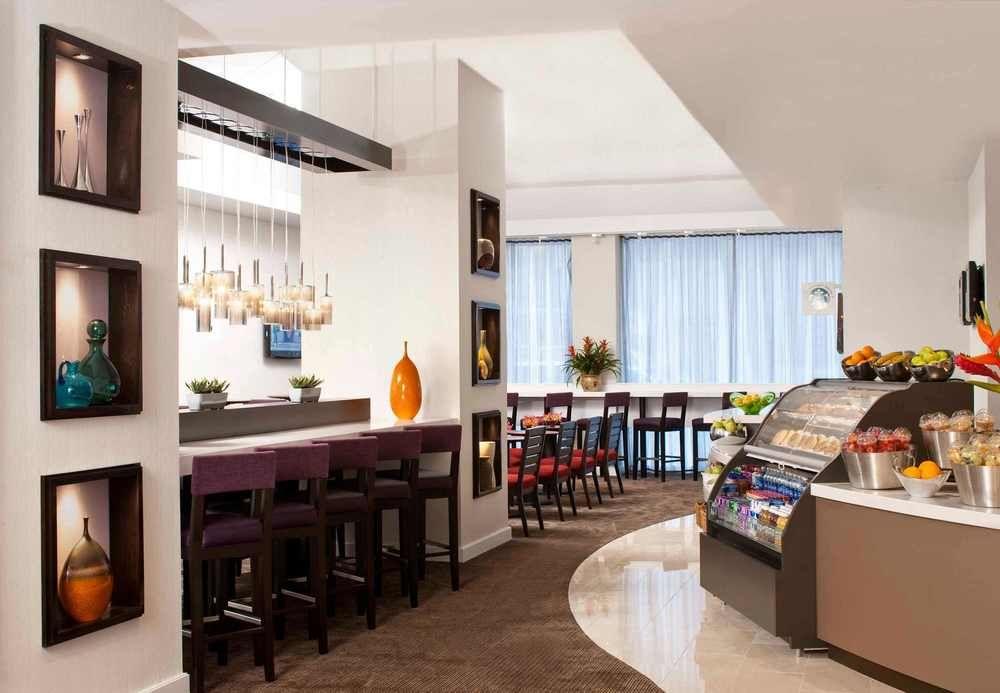 Courtyard Manhattan/times Square Hotel