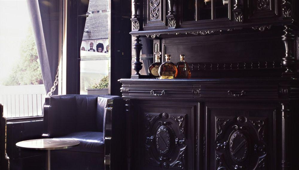 Night By Sb At Times Square Hotel