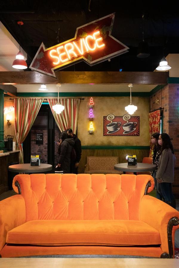 The Ultimate Sleepover At The Friends Experience *