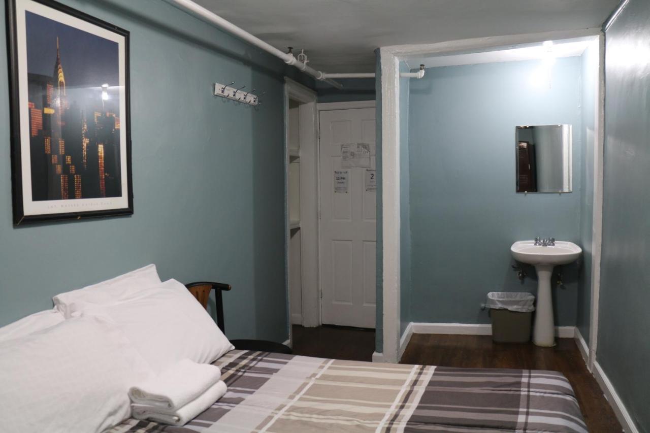 Chelsea International * New York