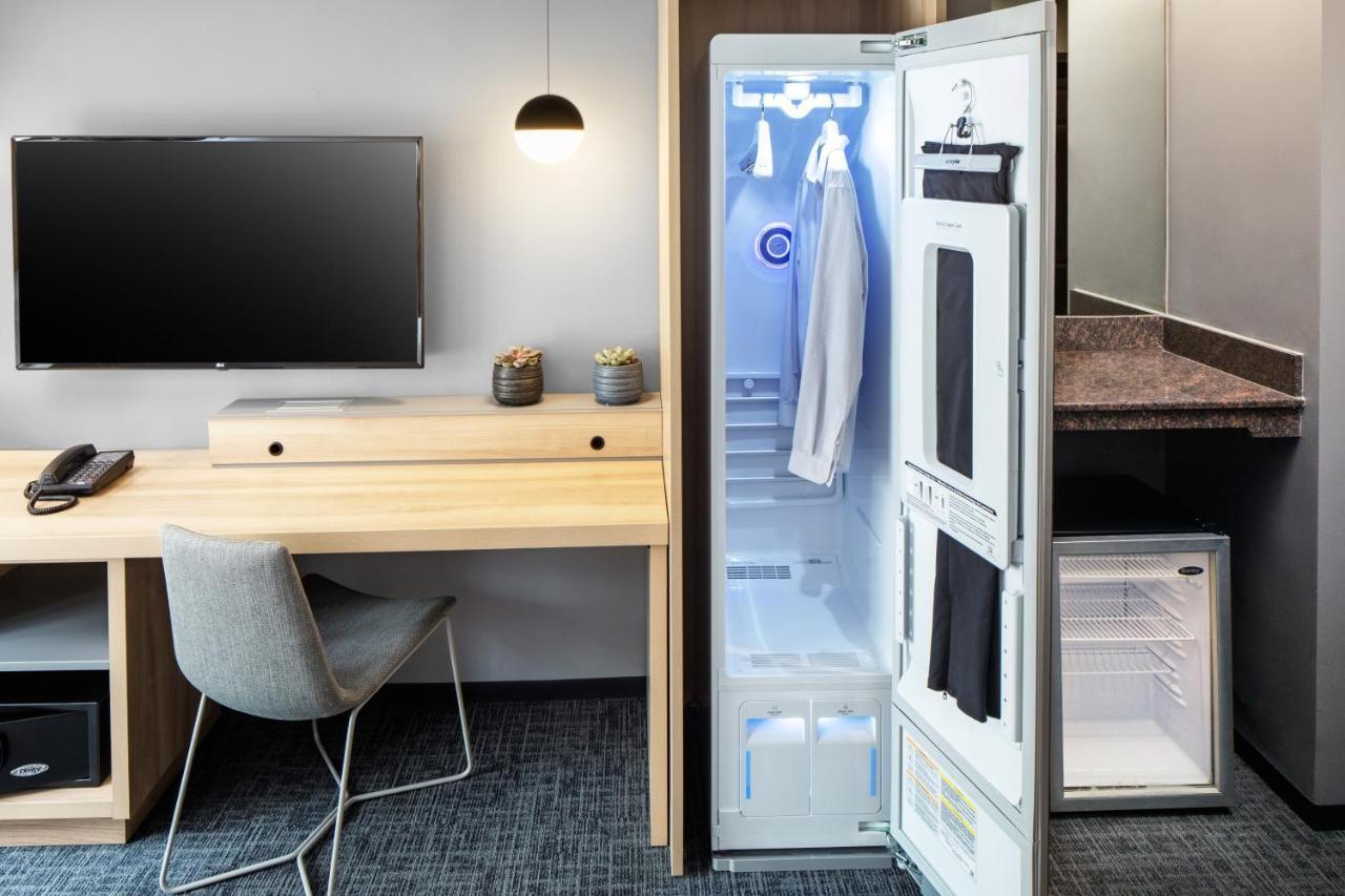 Hotel Henn Na New York