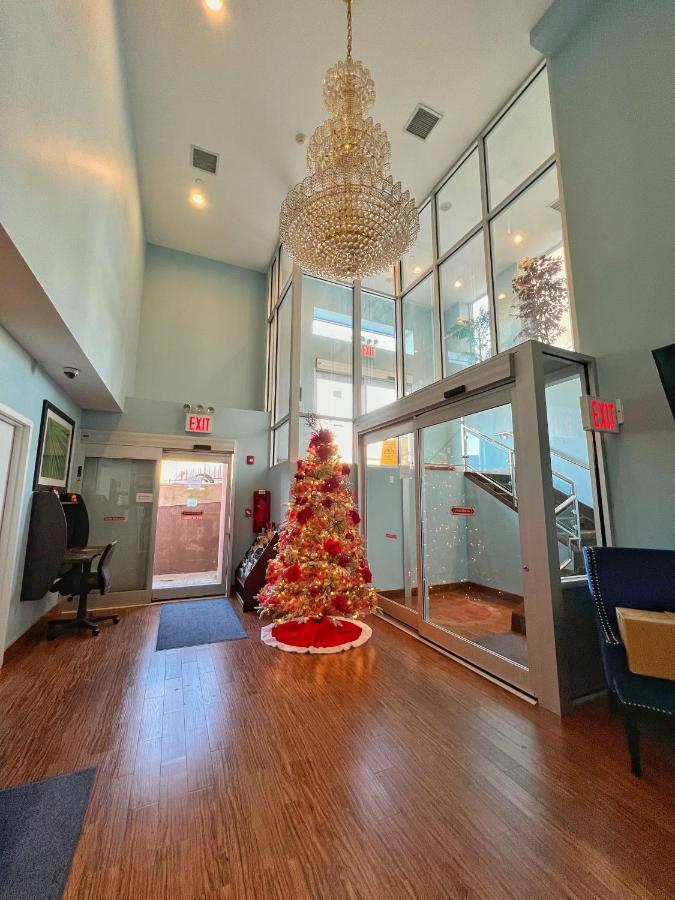 Ozone Inn & Suites Hotel