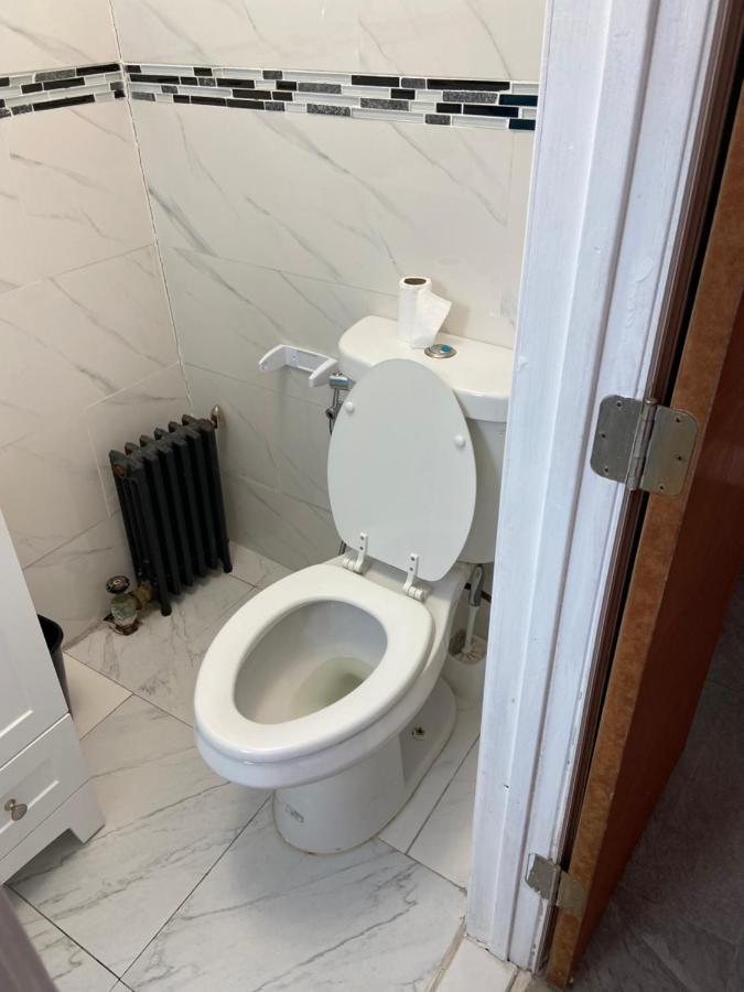 A Spacious In Queens *