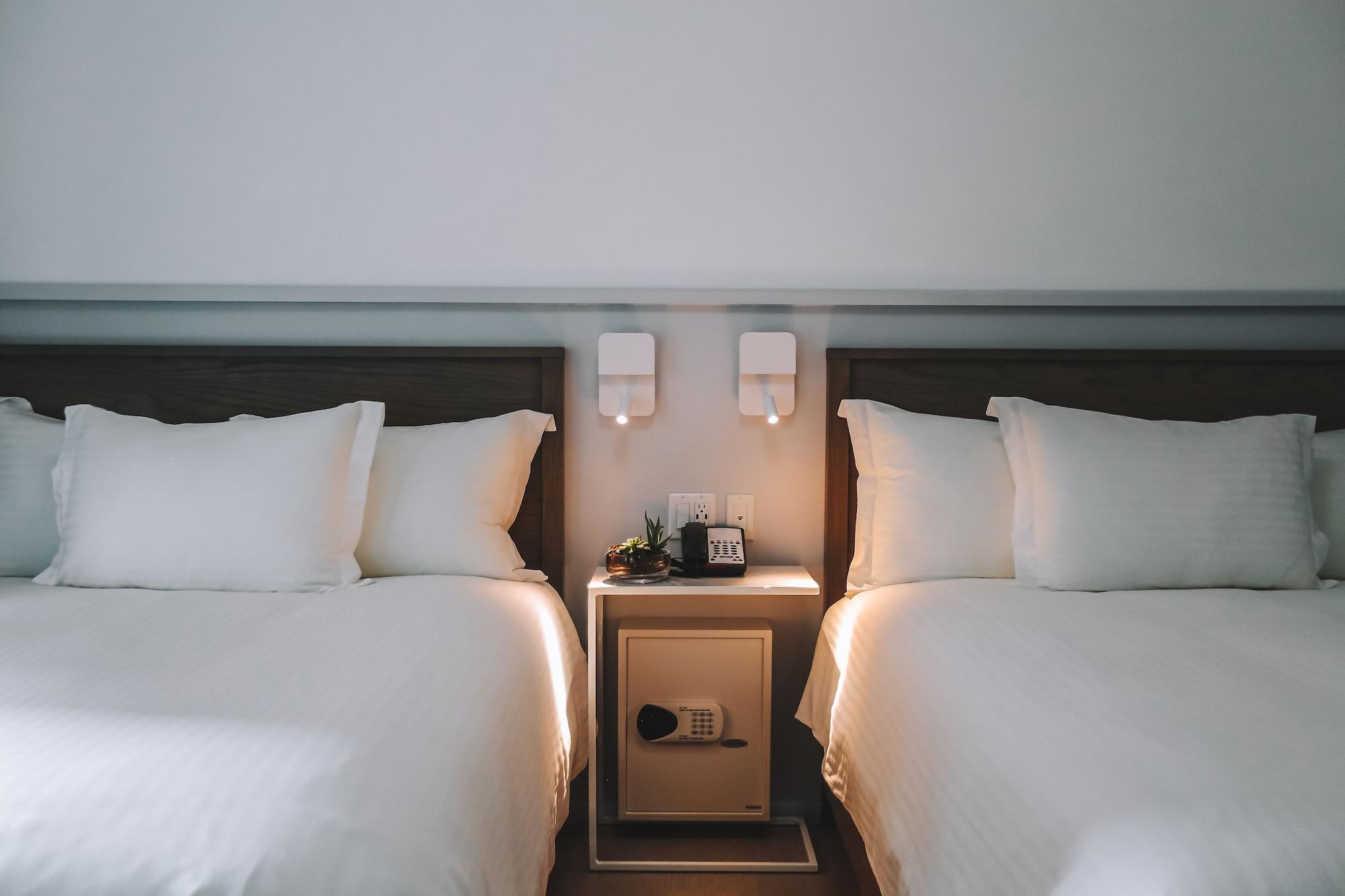 Washington Jefferson At Times Square