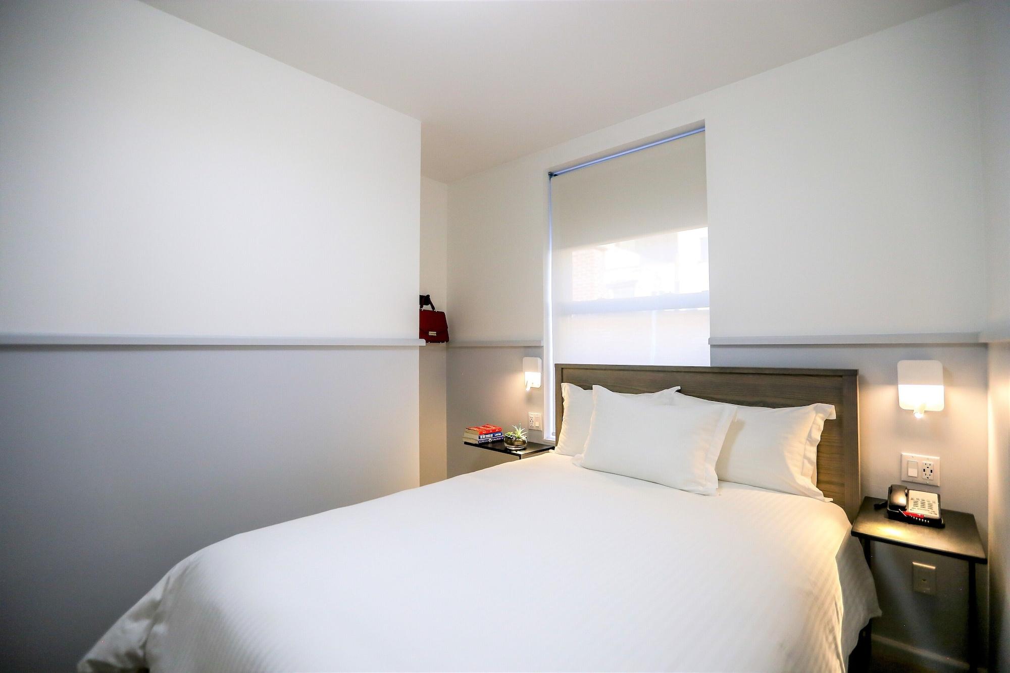 Washington Jefferson At Times Square New York