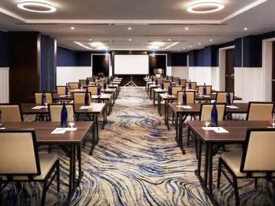 Hilton Brooklyn - Newly Renovated 4*