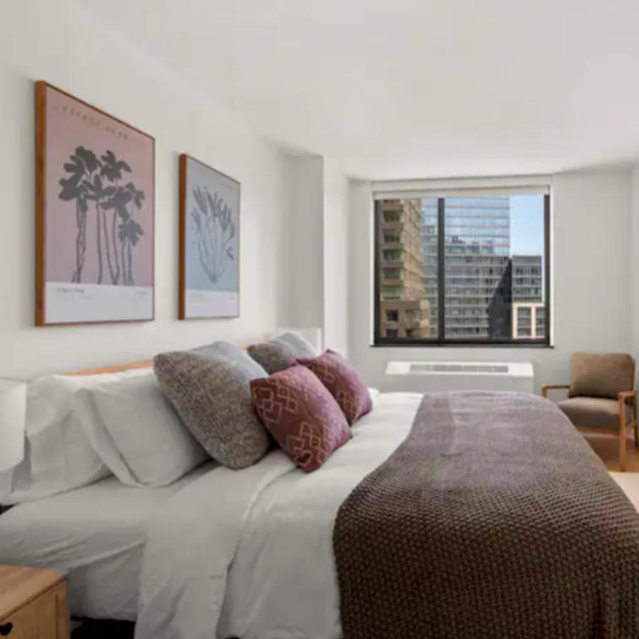 Family In Excellent Sector Of *