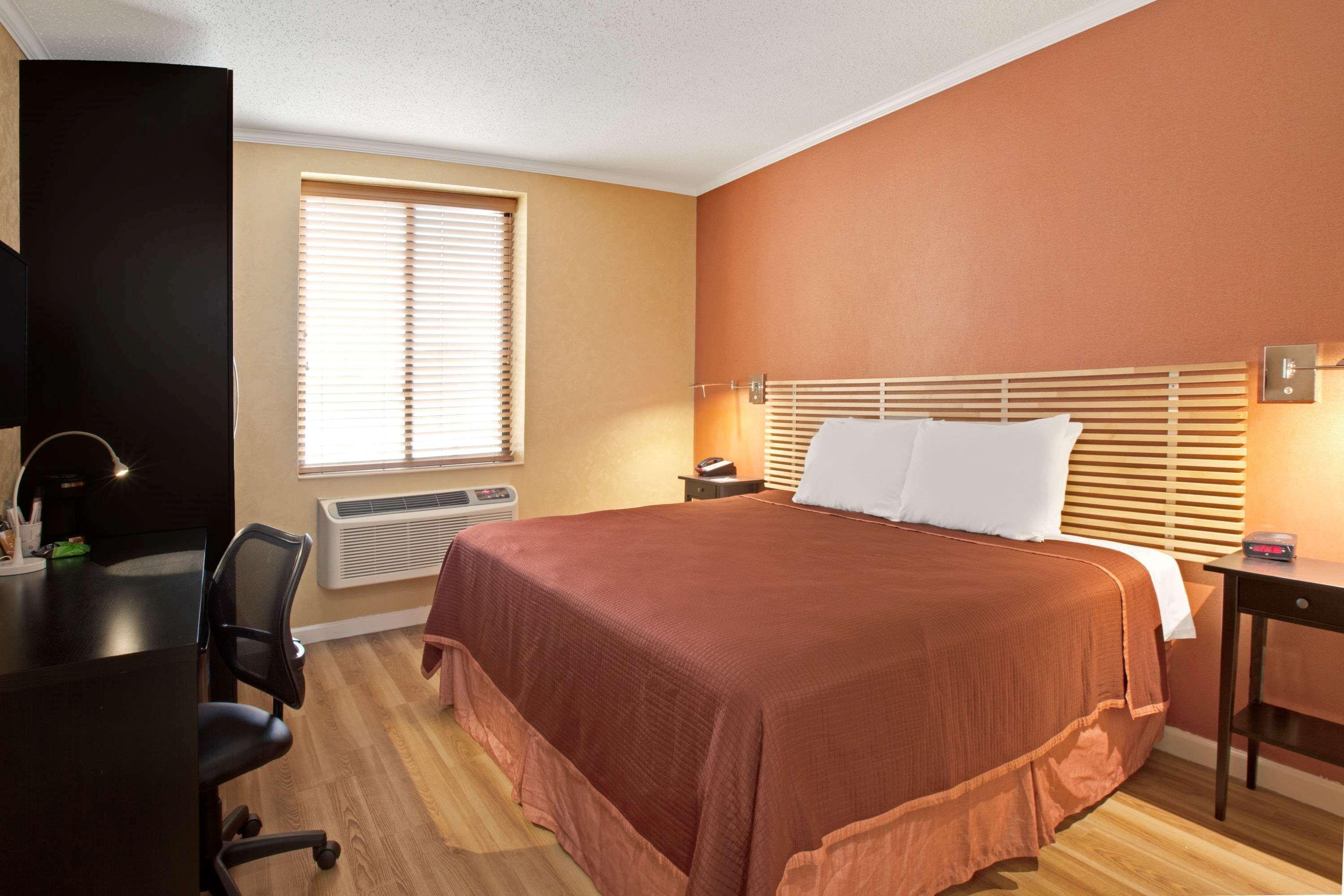 Quality Jfk Airport Rockaway Blvd Hotel
