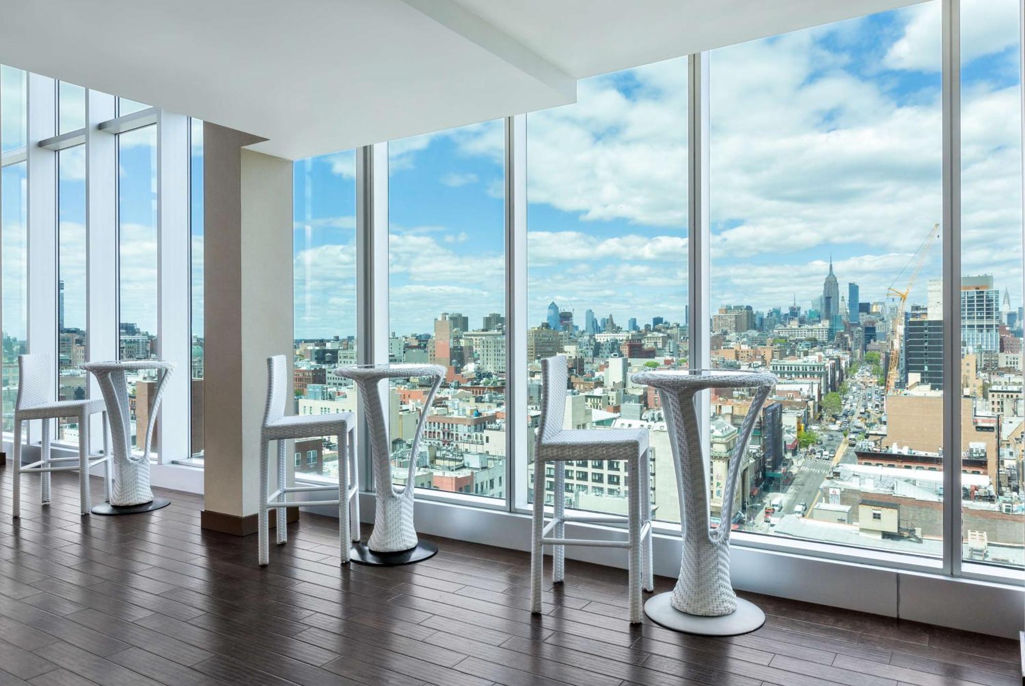 Hotel Wyndham Garden Chinatown 4*