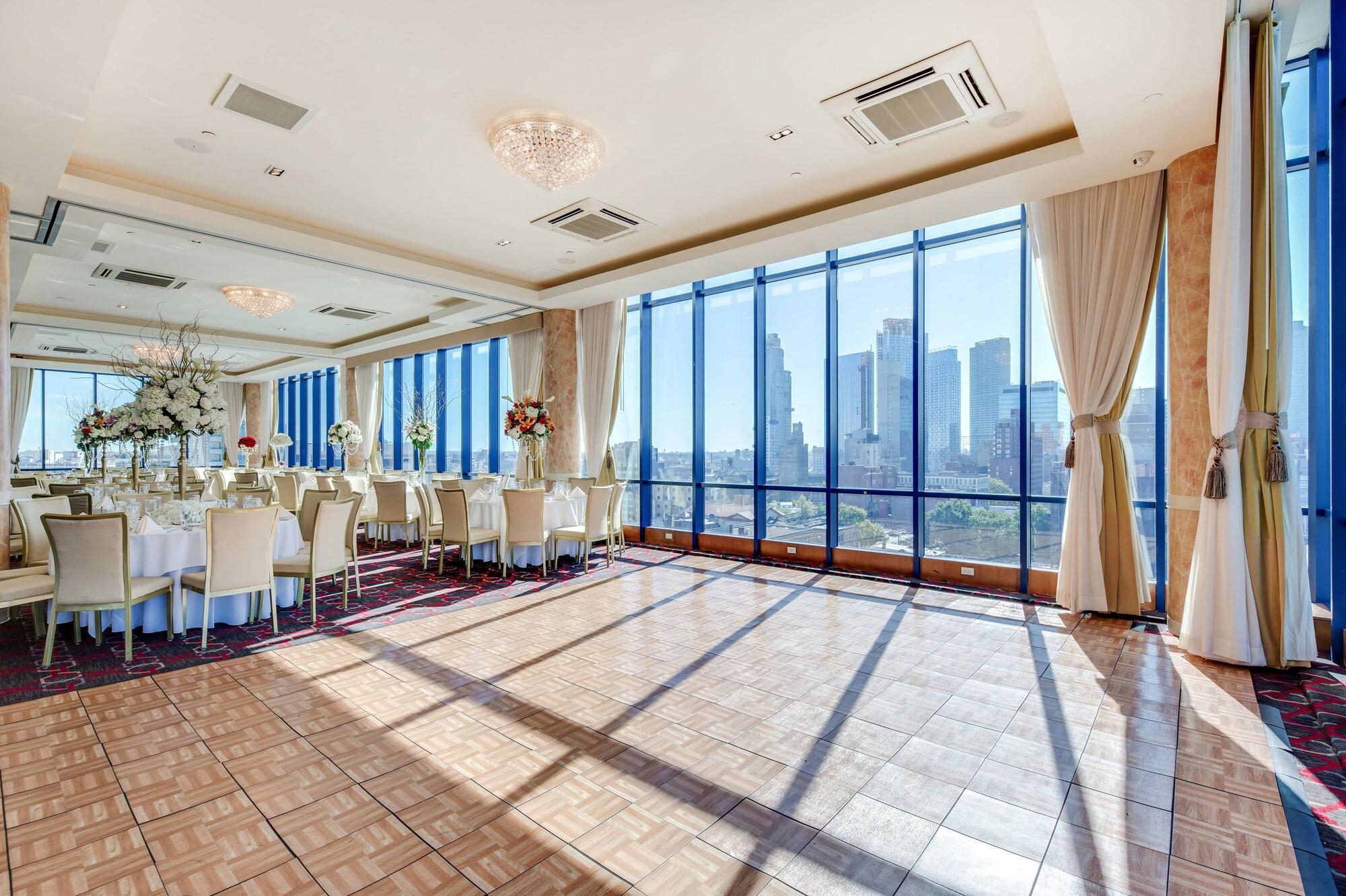 Hotel Vista Lic Hotel, Premier Collection By Western New York