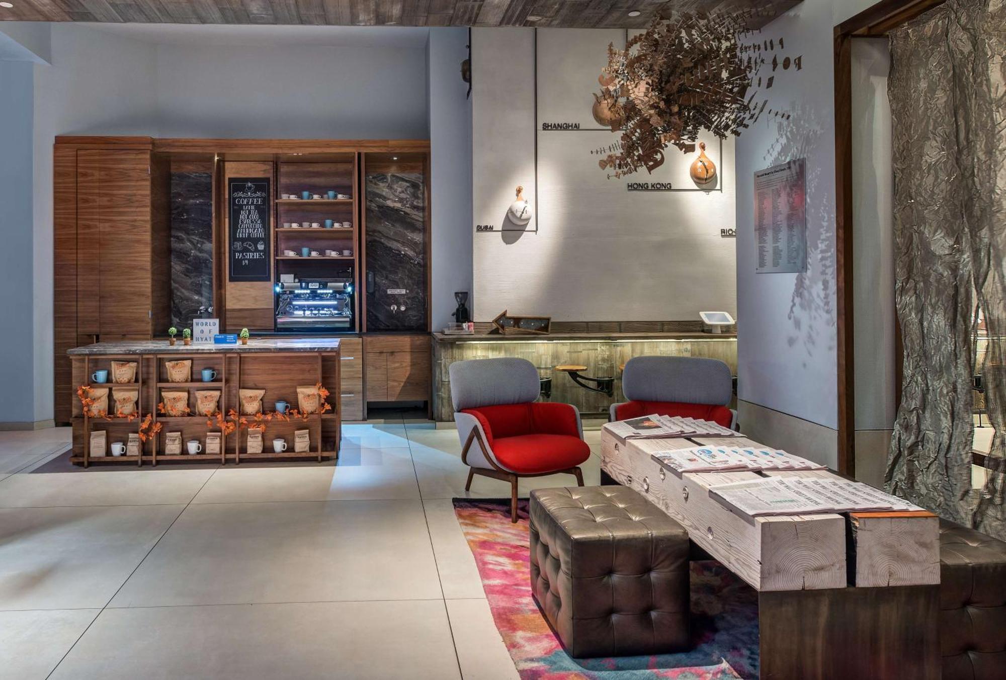 Hyatt Herald Square 4*