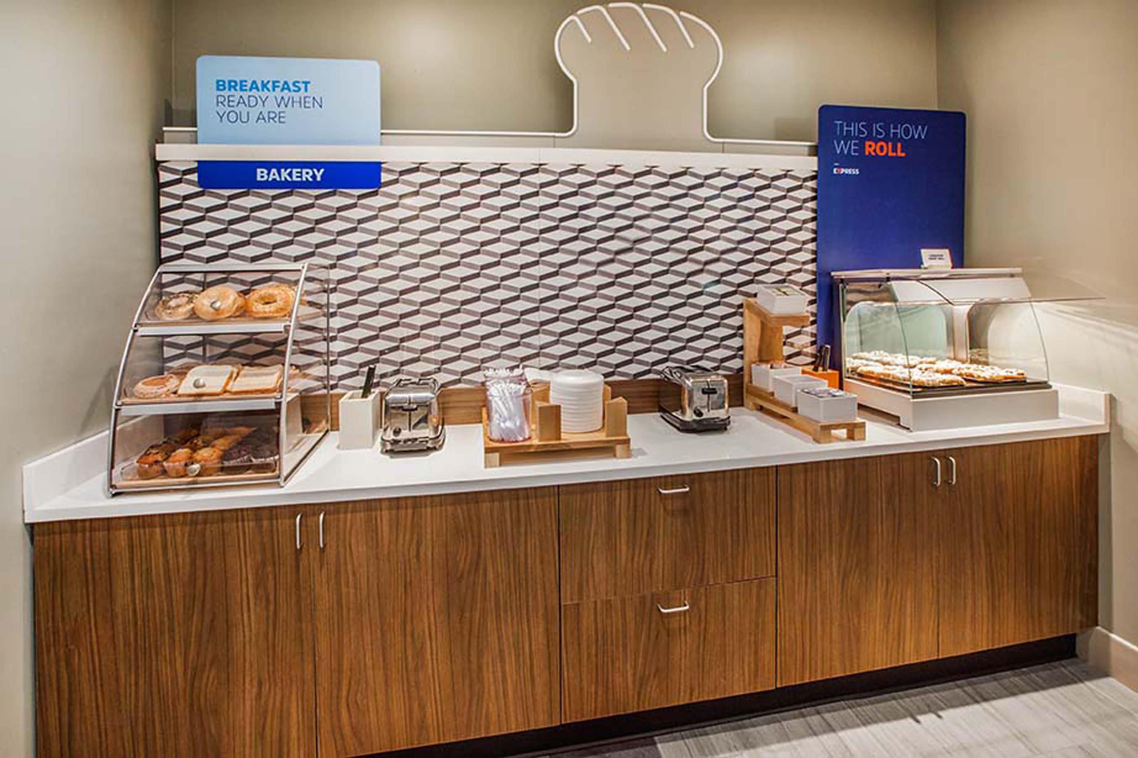 Hotel Express - Bronx Nyc - Yankee Stadium, An Ihg New York