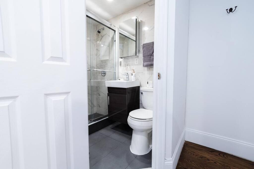 Apartment 69-3c Stylish Lower East East 1br Brand New New York