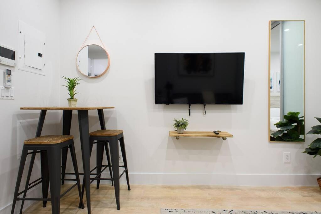 78-2d New Furnished 1br Wd Walk To Park