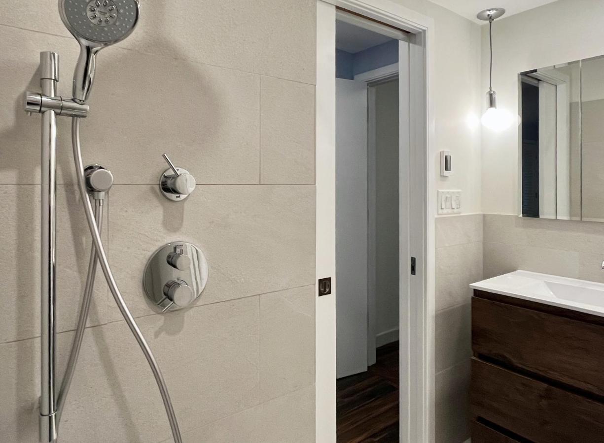 Close To All! 2-room In A 1-family Townhouse Apartment New York