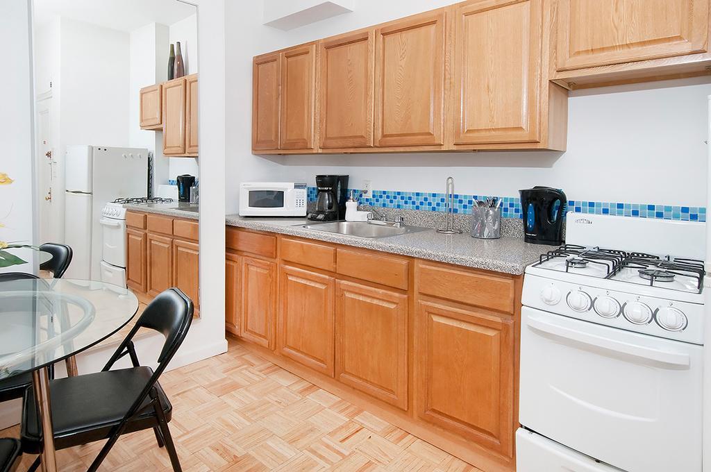 Mid Town East 28th Street Next To Times Square Apartment