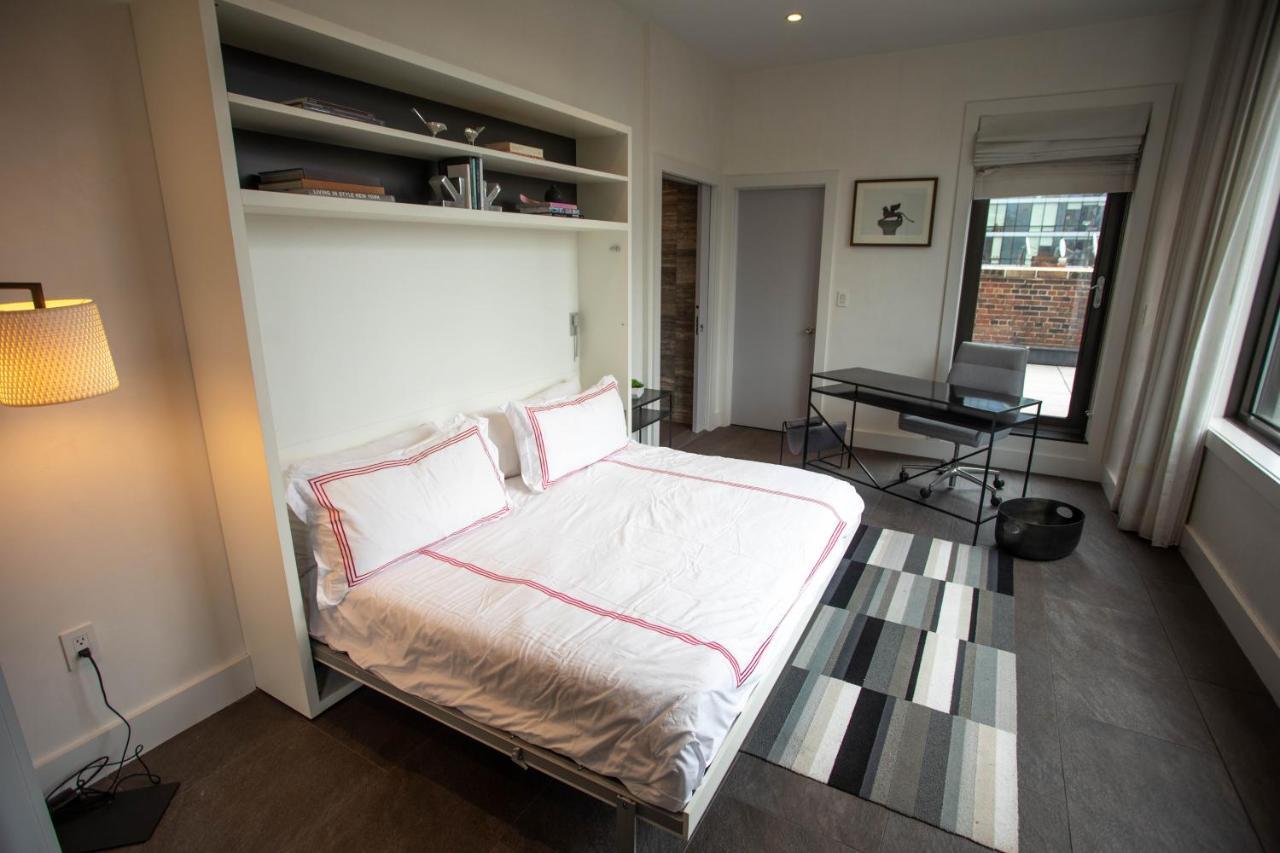 Lexington Plaza Hotel 4*