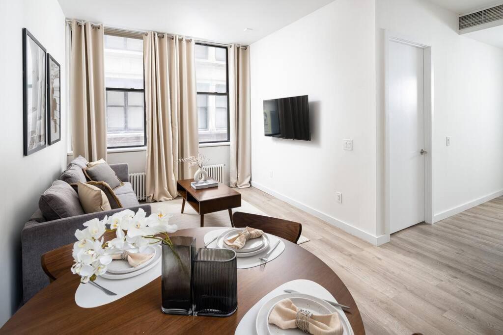 Sophisticated 2bd/1,5ba With W/d In Unit New York