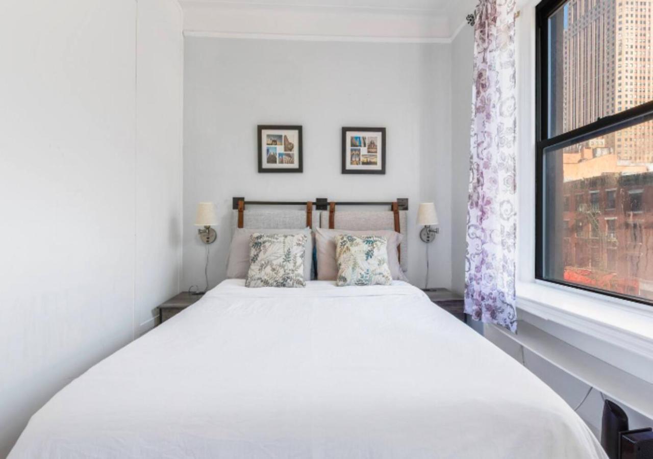 Exotic 2br At Midtown West Apartment *