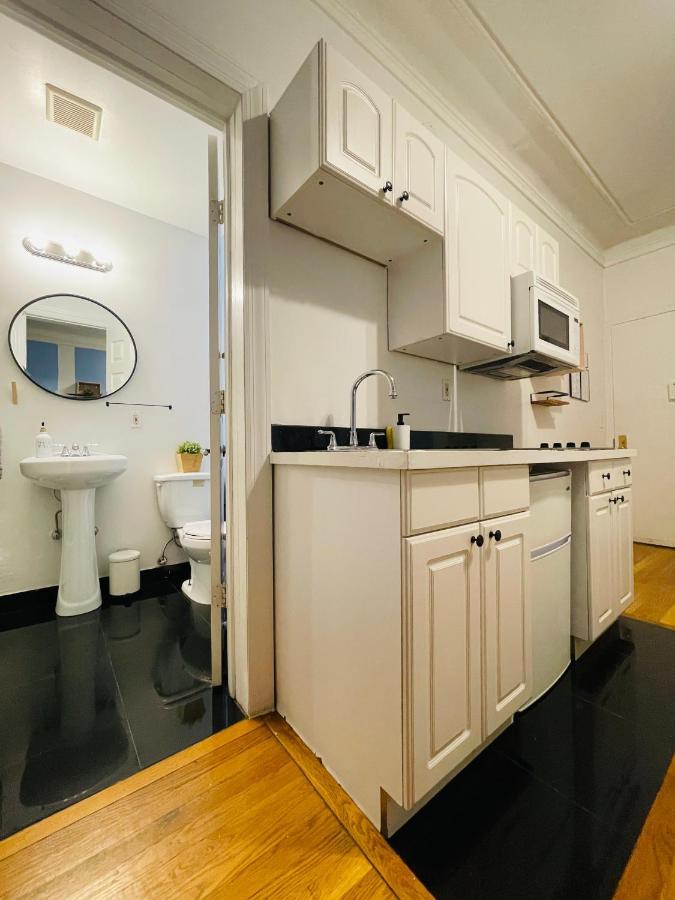 And The City, Empire State Building Apartment New York