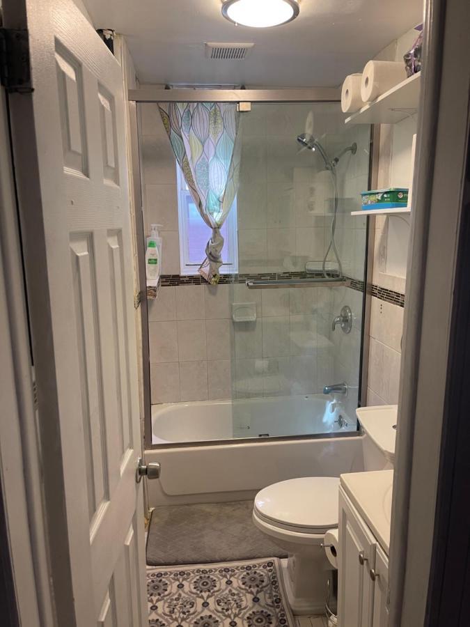 Cozy And Comfortable Apartment New York