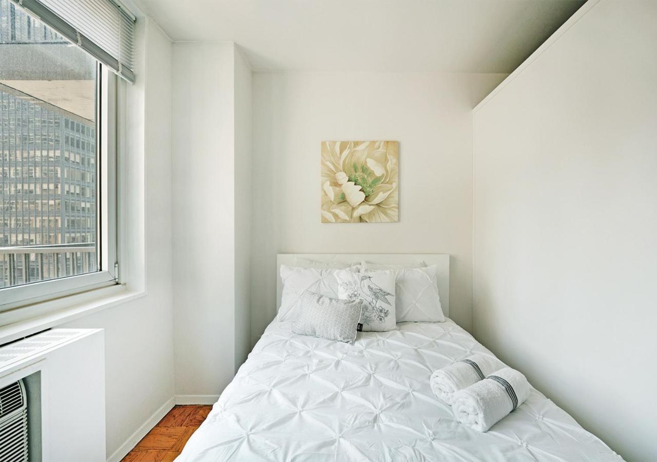 Exclusive 2br At Columbus Circle *