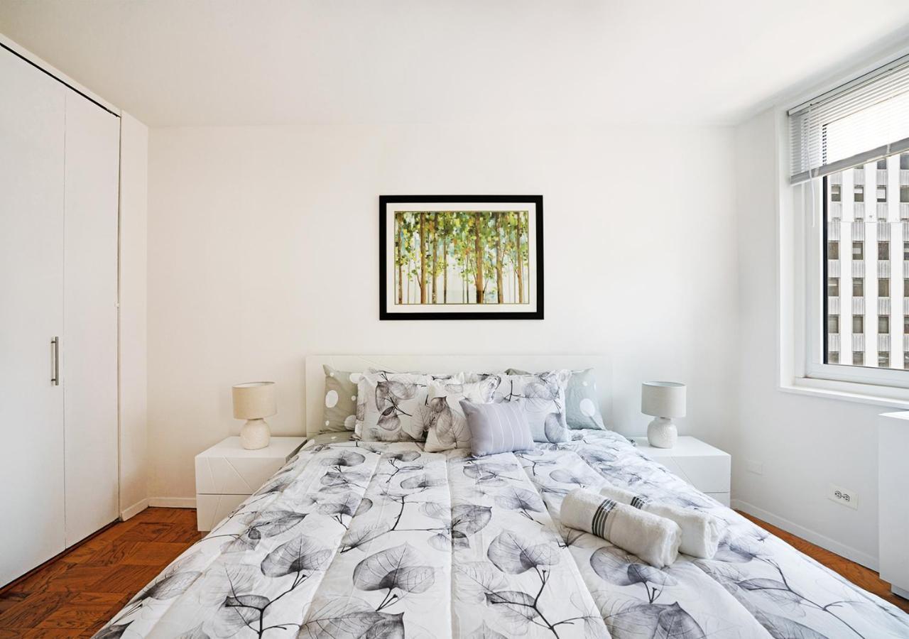 Exclusive 2br At Columbus Circle Apartment *
