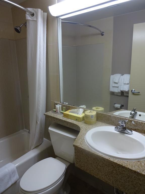 Super 8 By Wyndham Brooklyn / Park Slope 3* New York