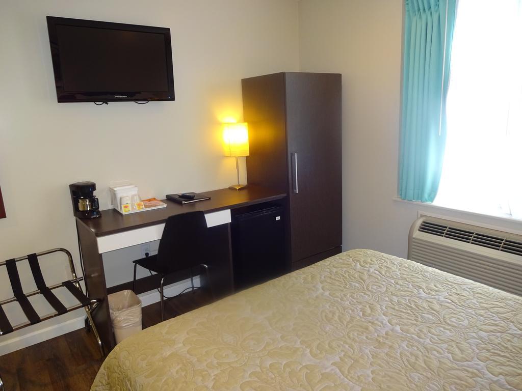 Hotel Super 8 By Wyndham Brooklyn / Park Slope