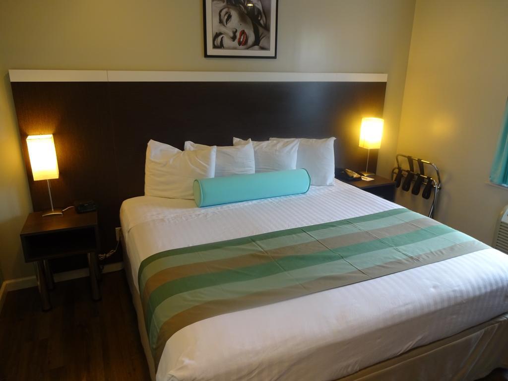 Super 8 By Wyndham Brooklyn / Park Slope Hotel New York