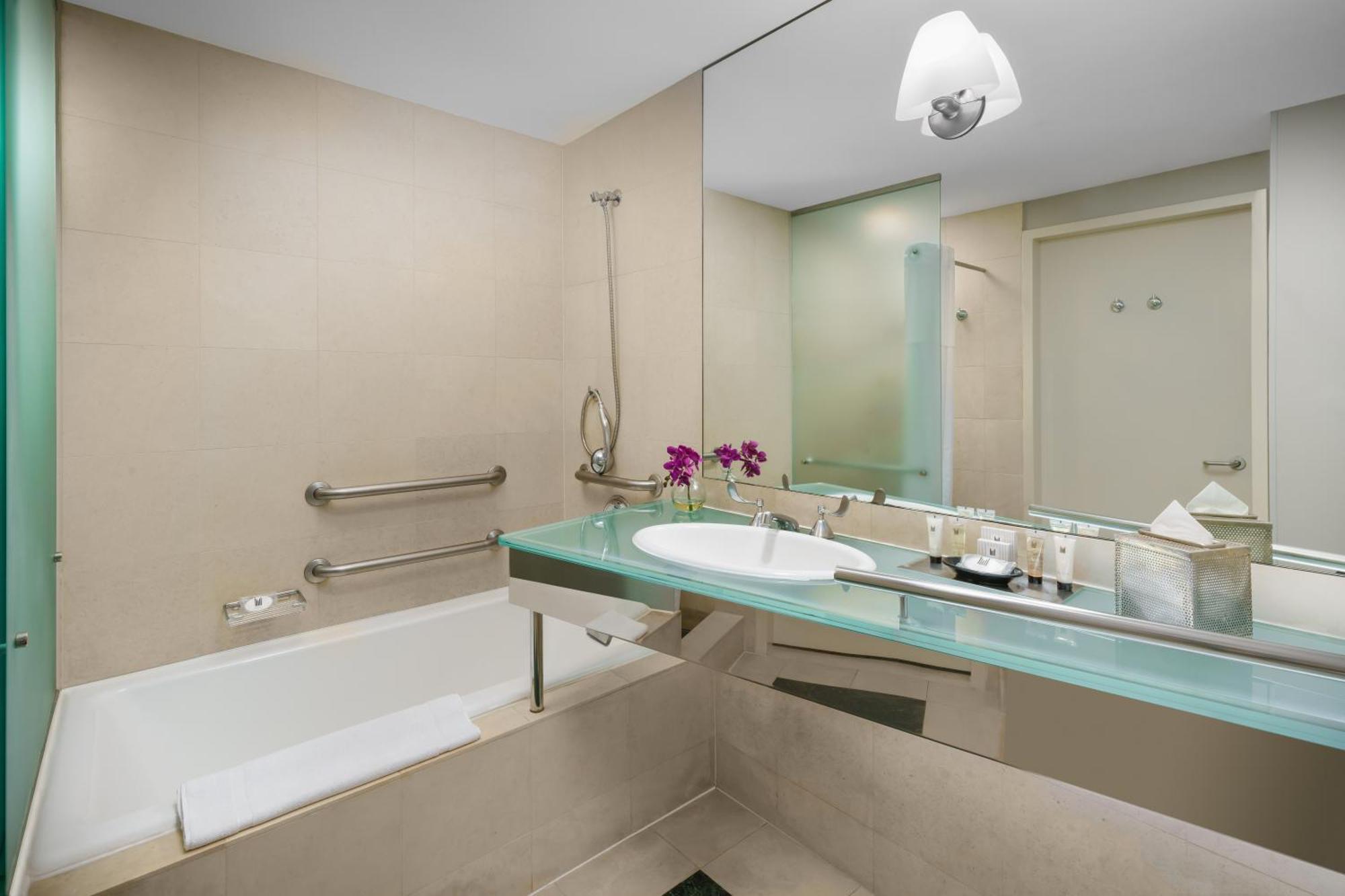 Hotel Millennium Premier Times Square 4*